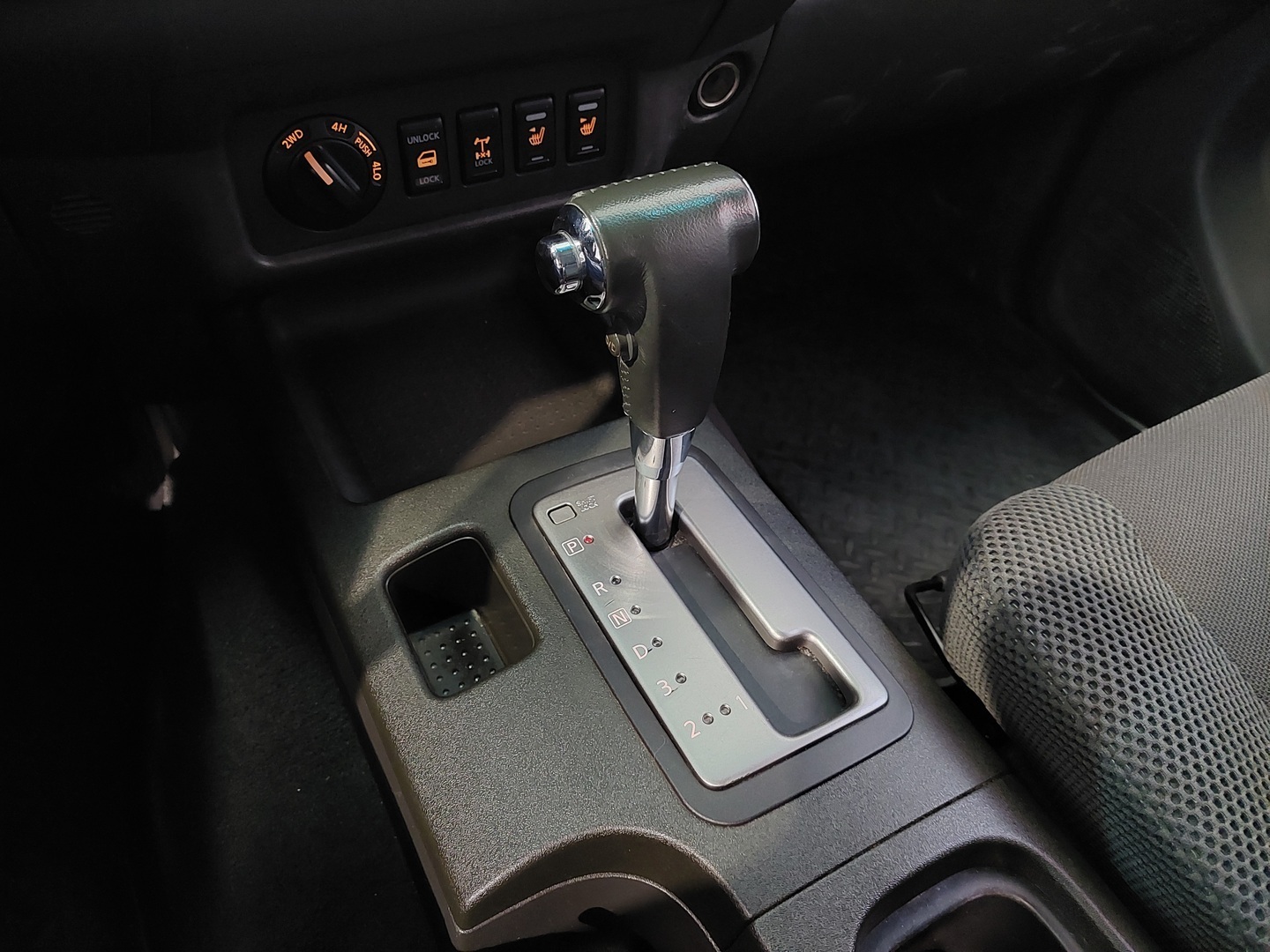 NISSAN Navara 16