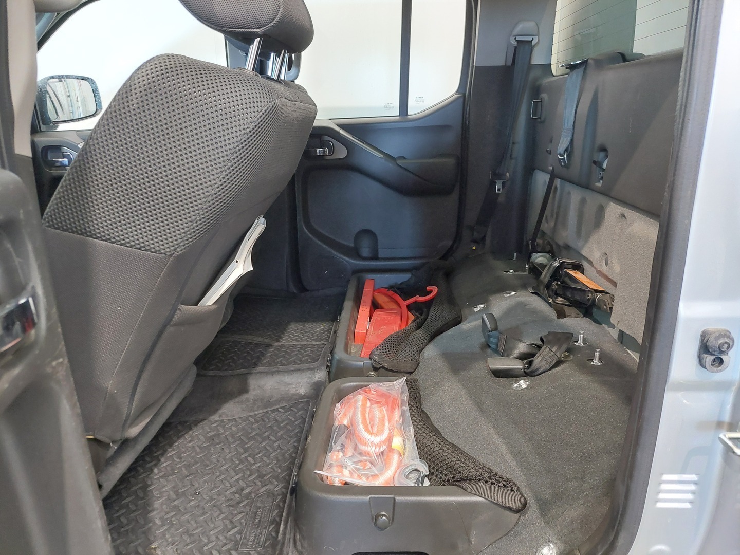 NISSAN Navara 3