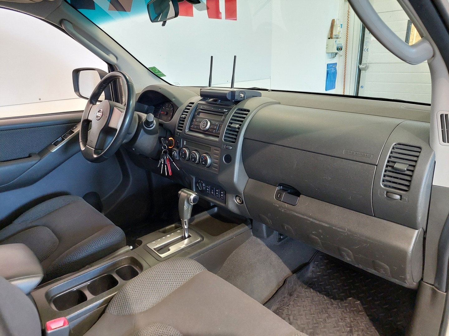 NISSAN Navara 8