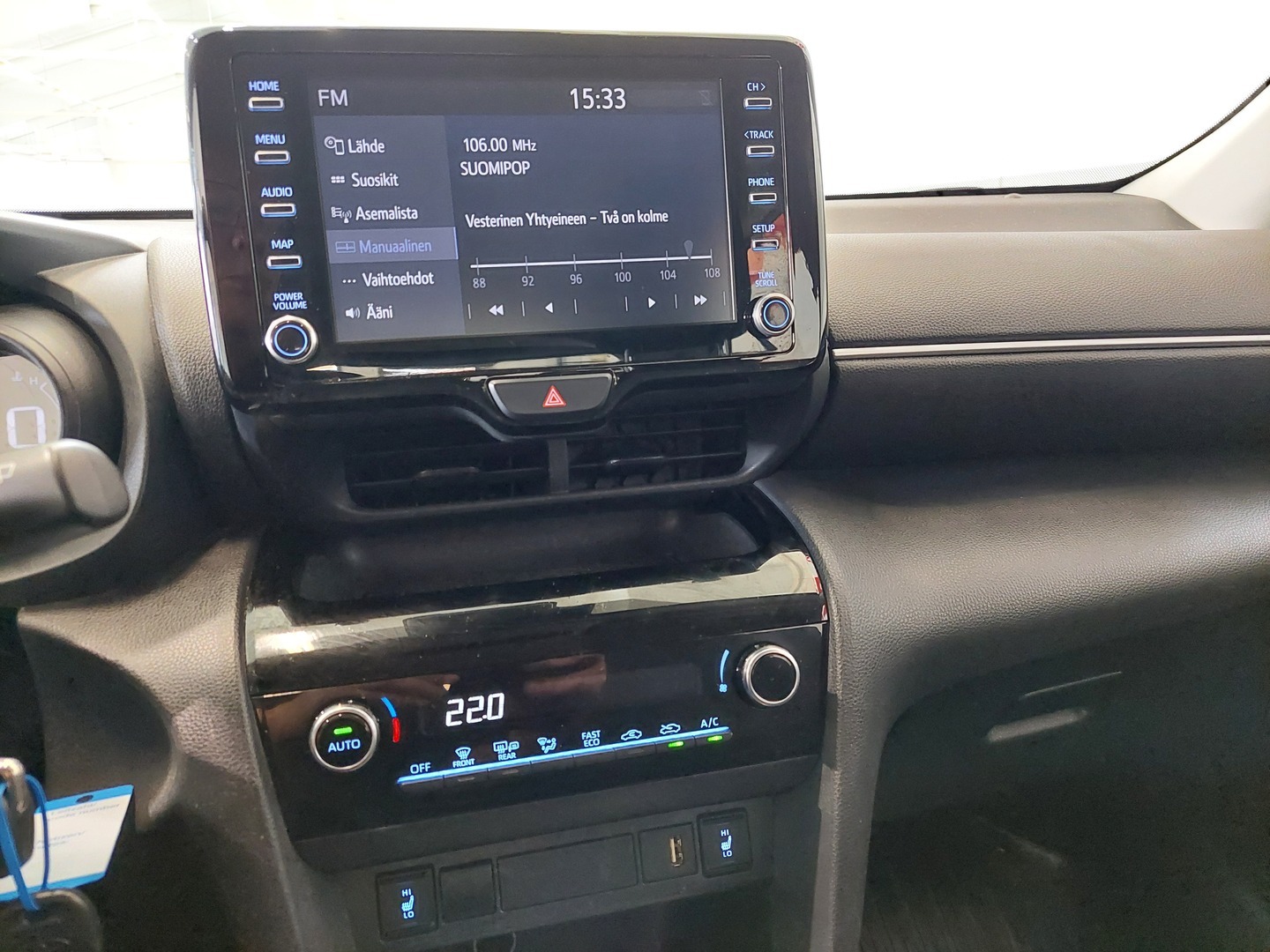 TOYOTA Yaris Cross 18