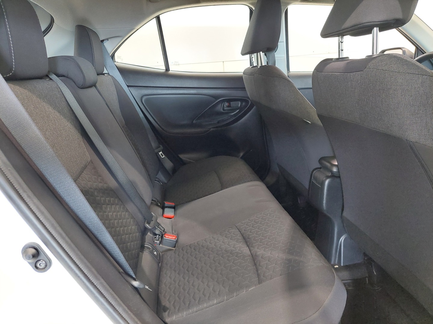 TOYOTA Yaris Cross 2