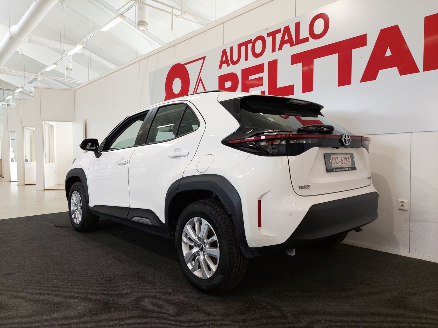TOYOTA Yaris Cross 4