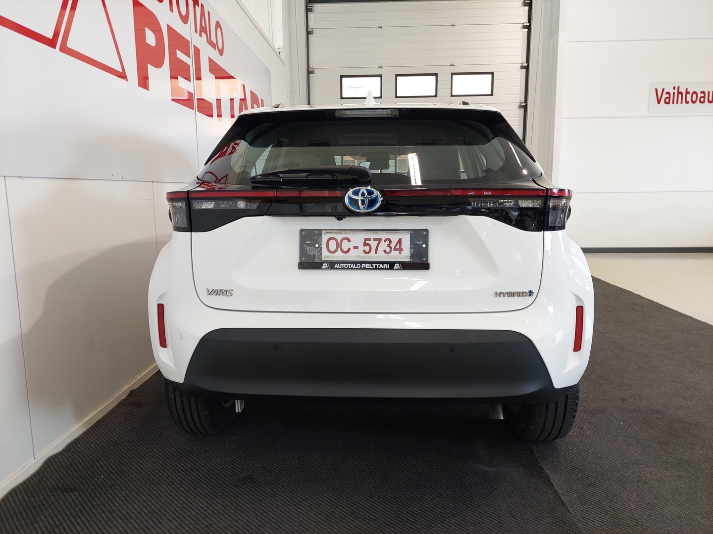TOYOTA Yaris Cross 6