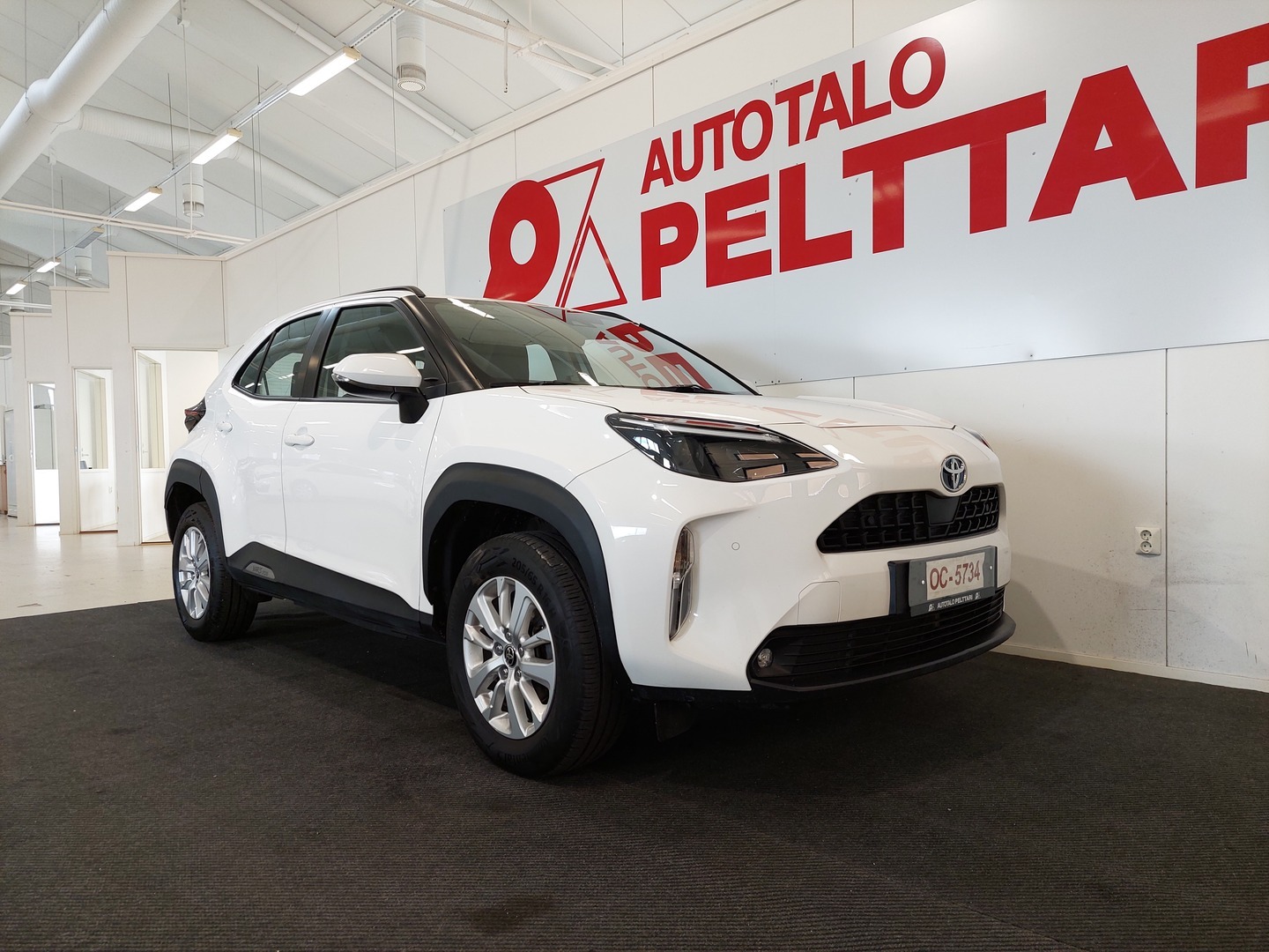 TOYOTA Yaris Cross 9
