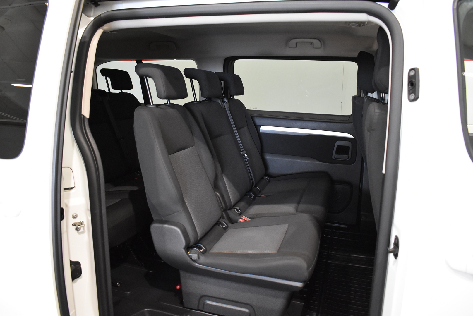 TOYOTA Proace Verso 10