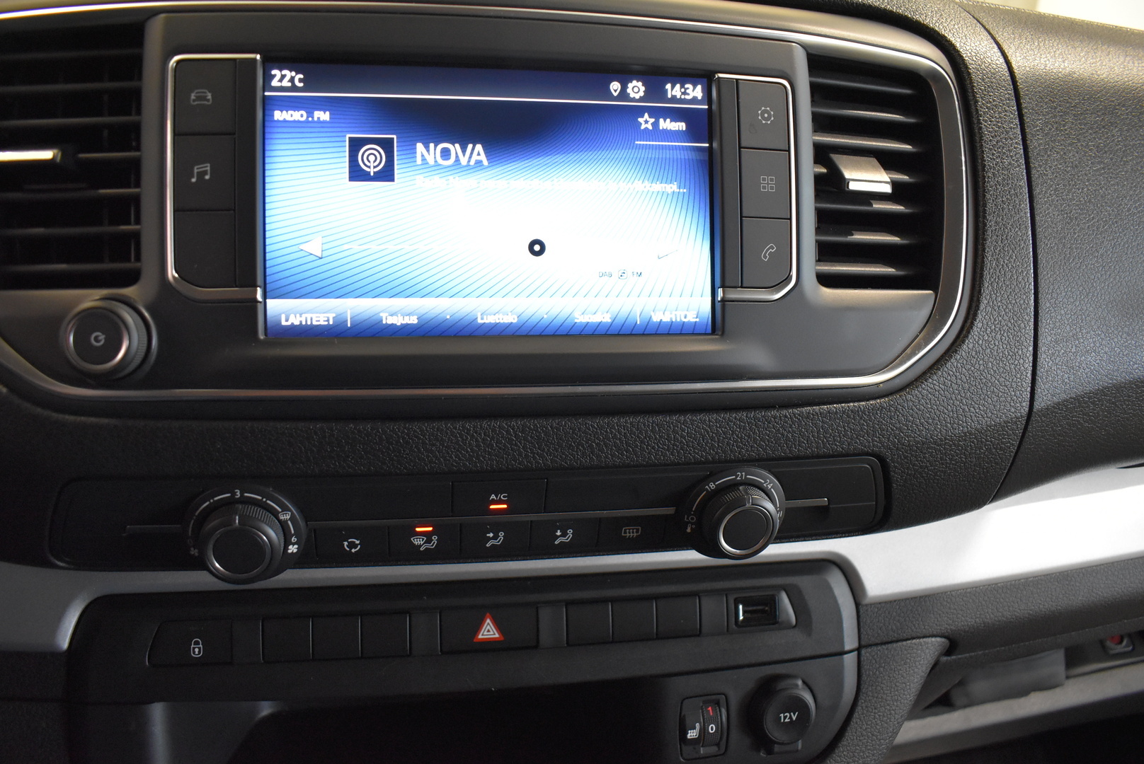 TOYOTA Proace Verso 15