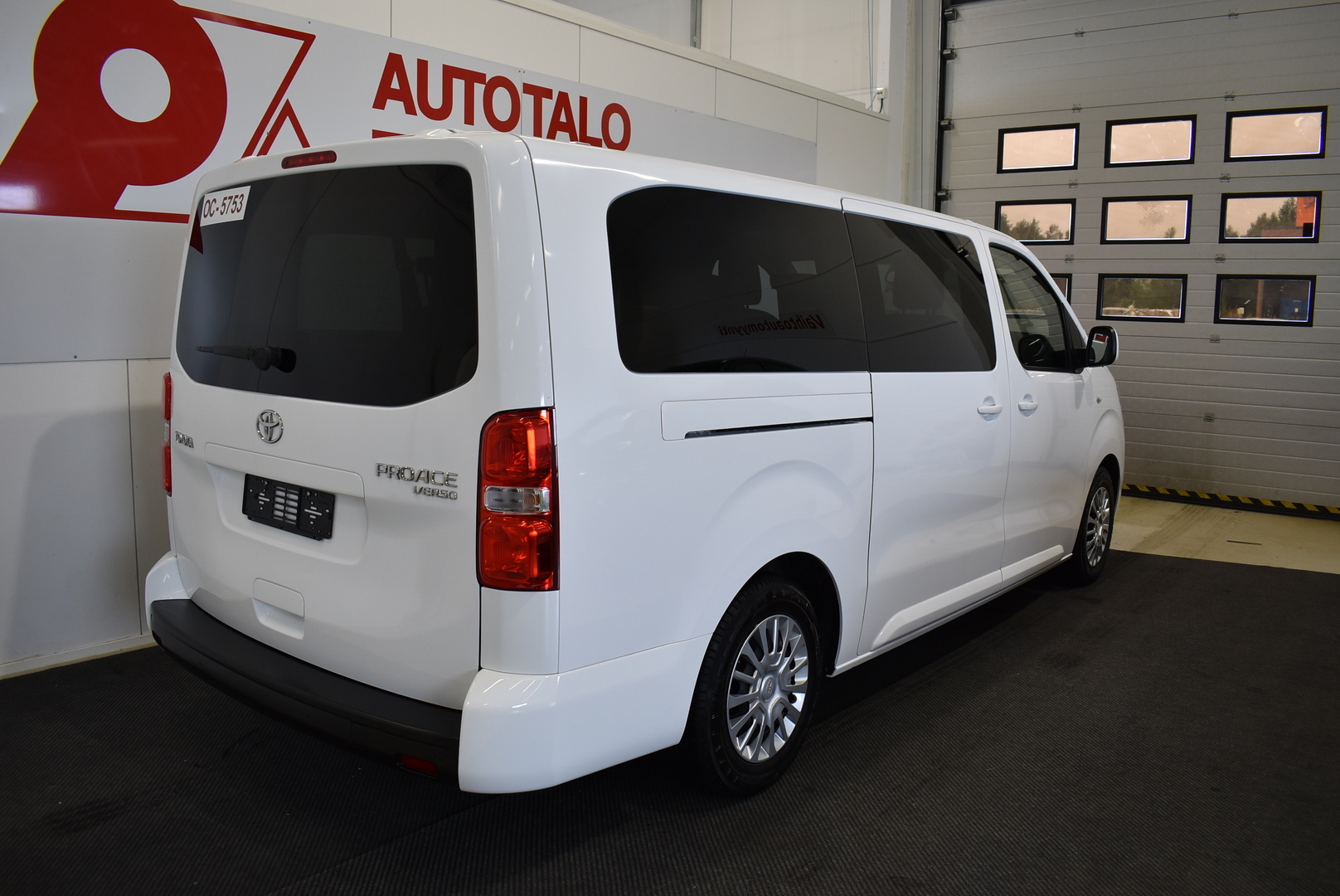 TOYOTA Proace Verso 5