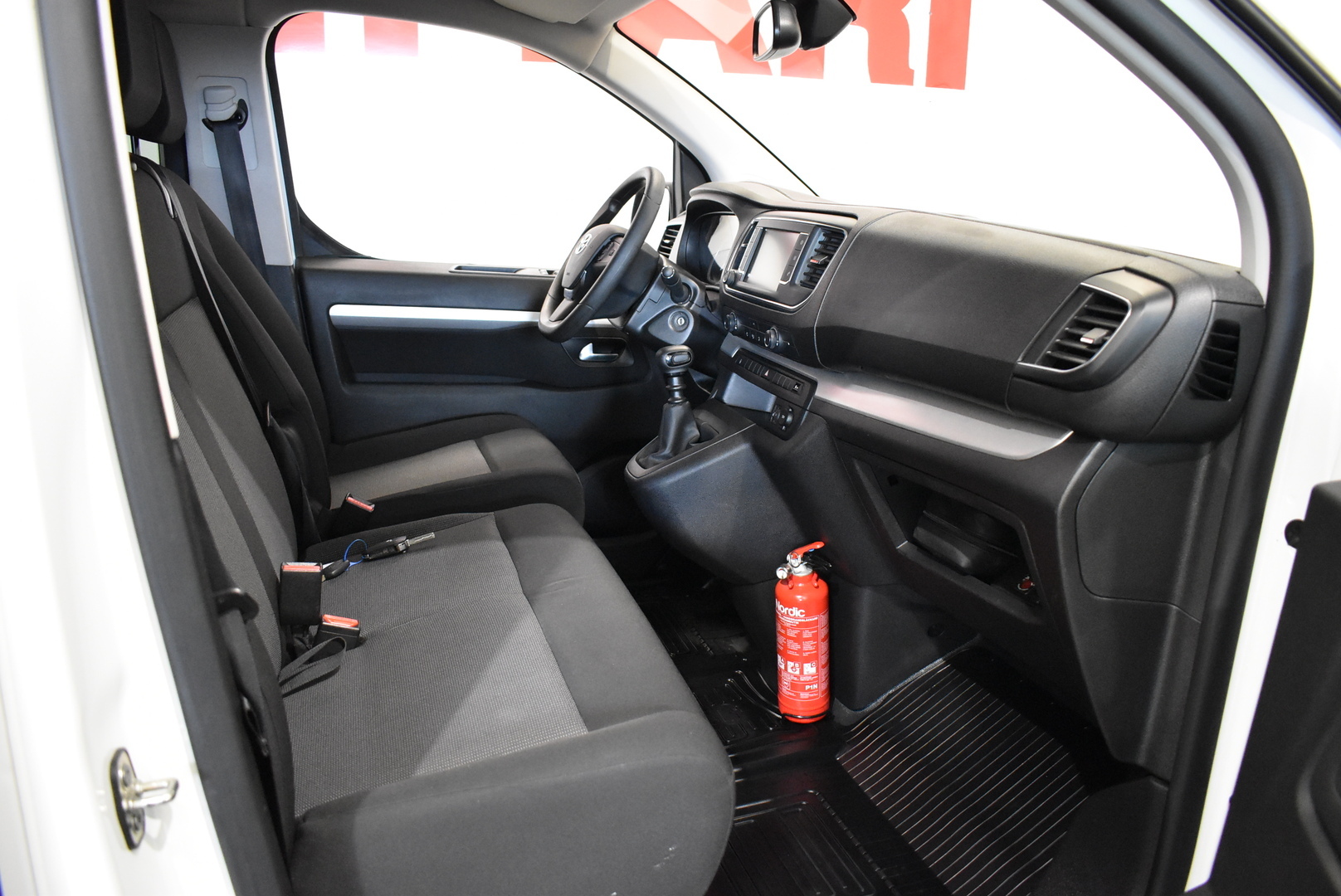 TOYOTA Proace Verso 9