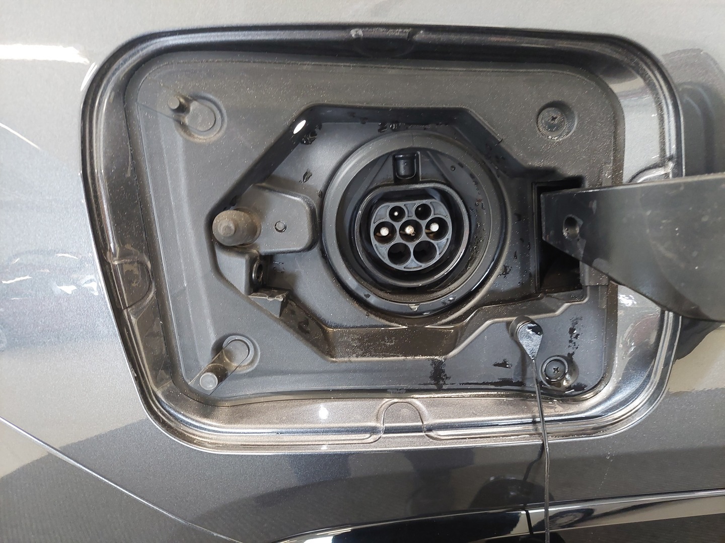 TOYOTA RAV4 Plug-in 28