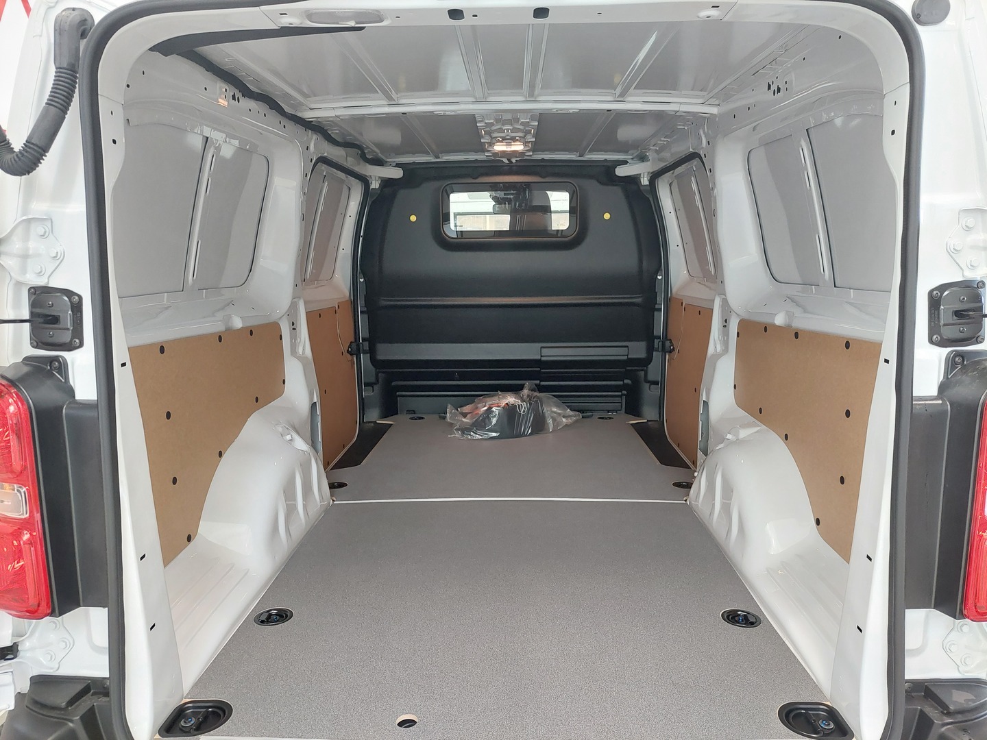 TOYOTA PROACE 17