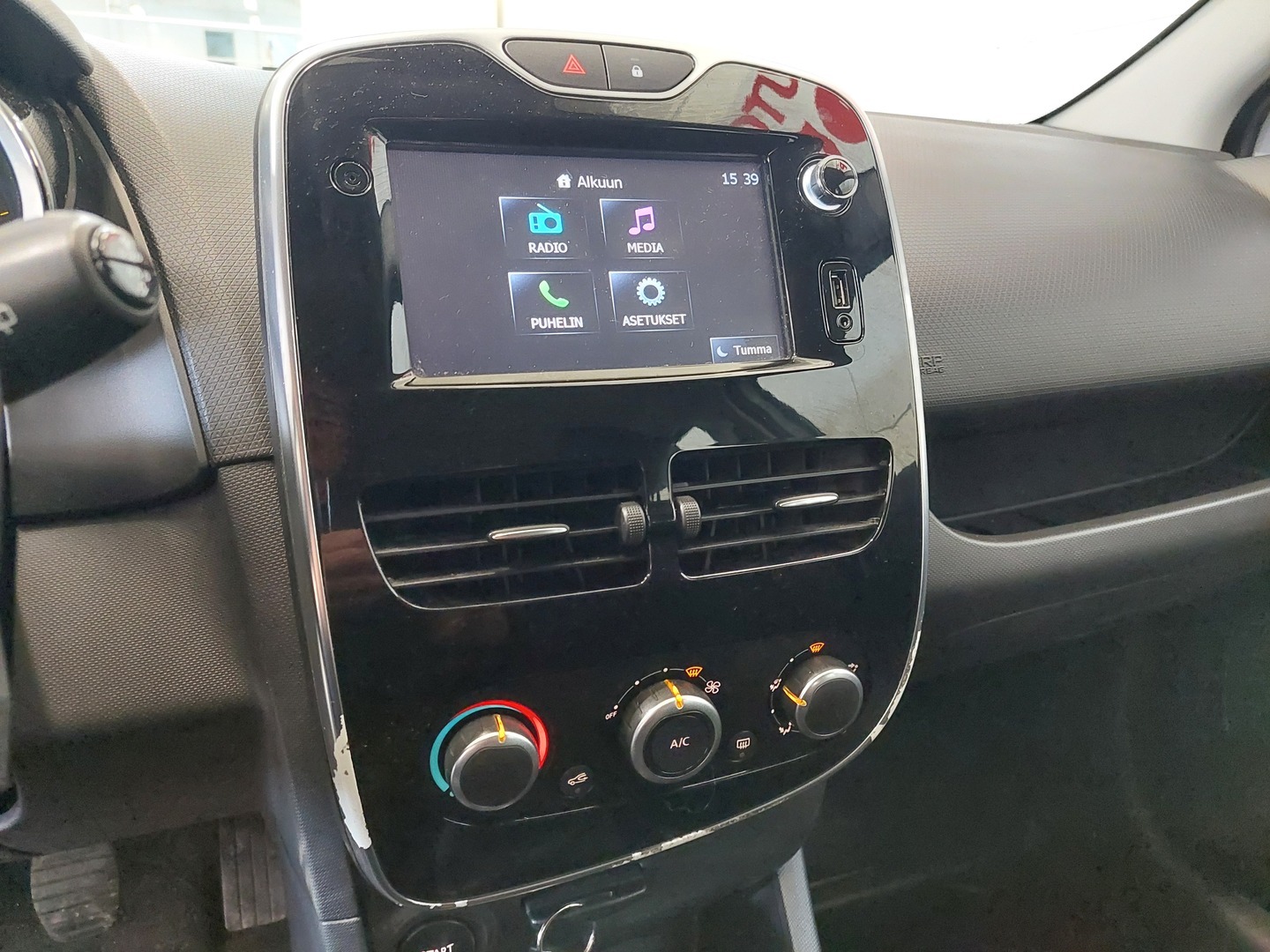 RENAULT Clio 10