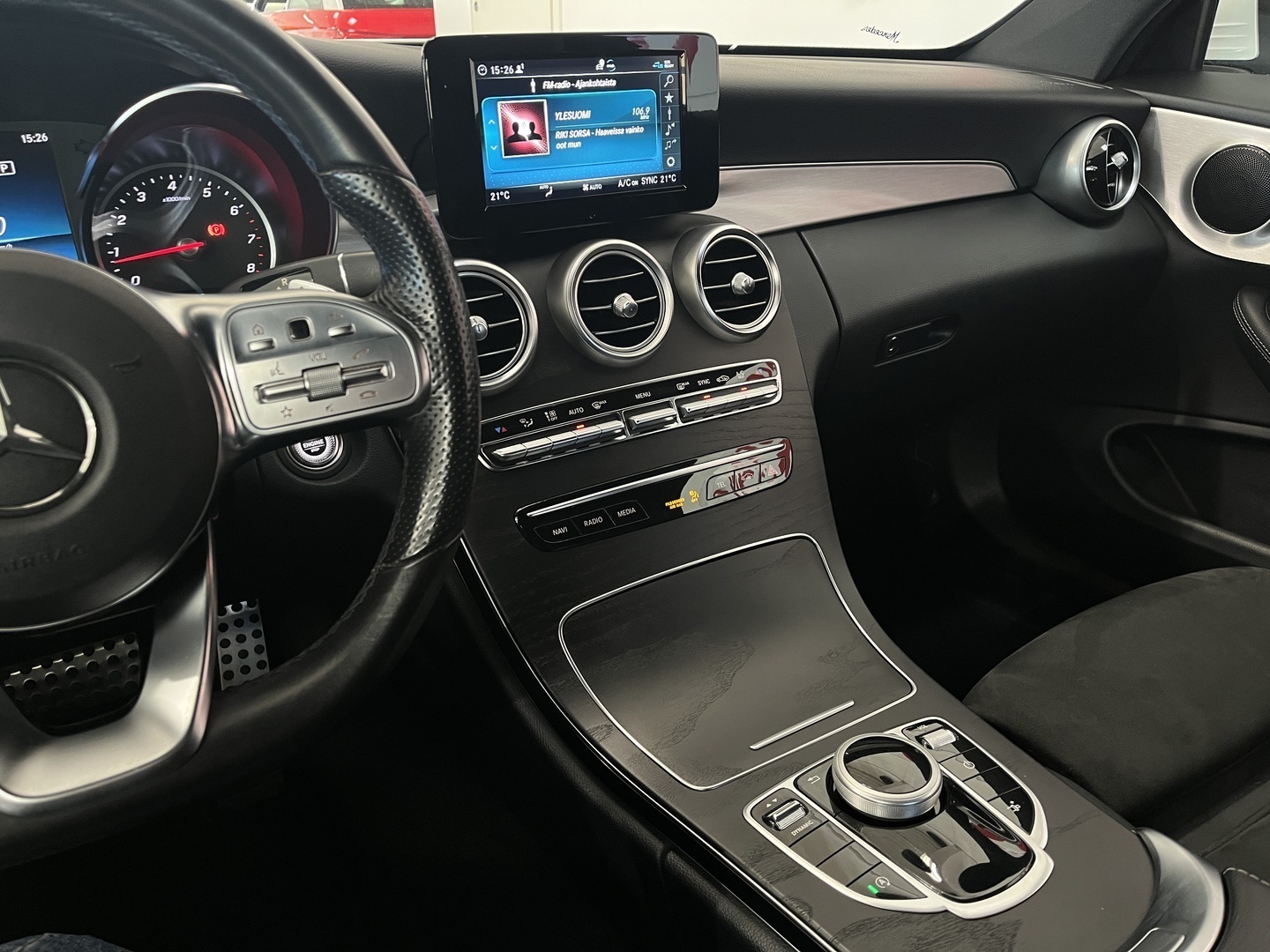 MERCEDES-BENZ C 12
