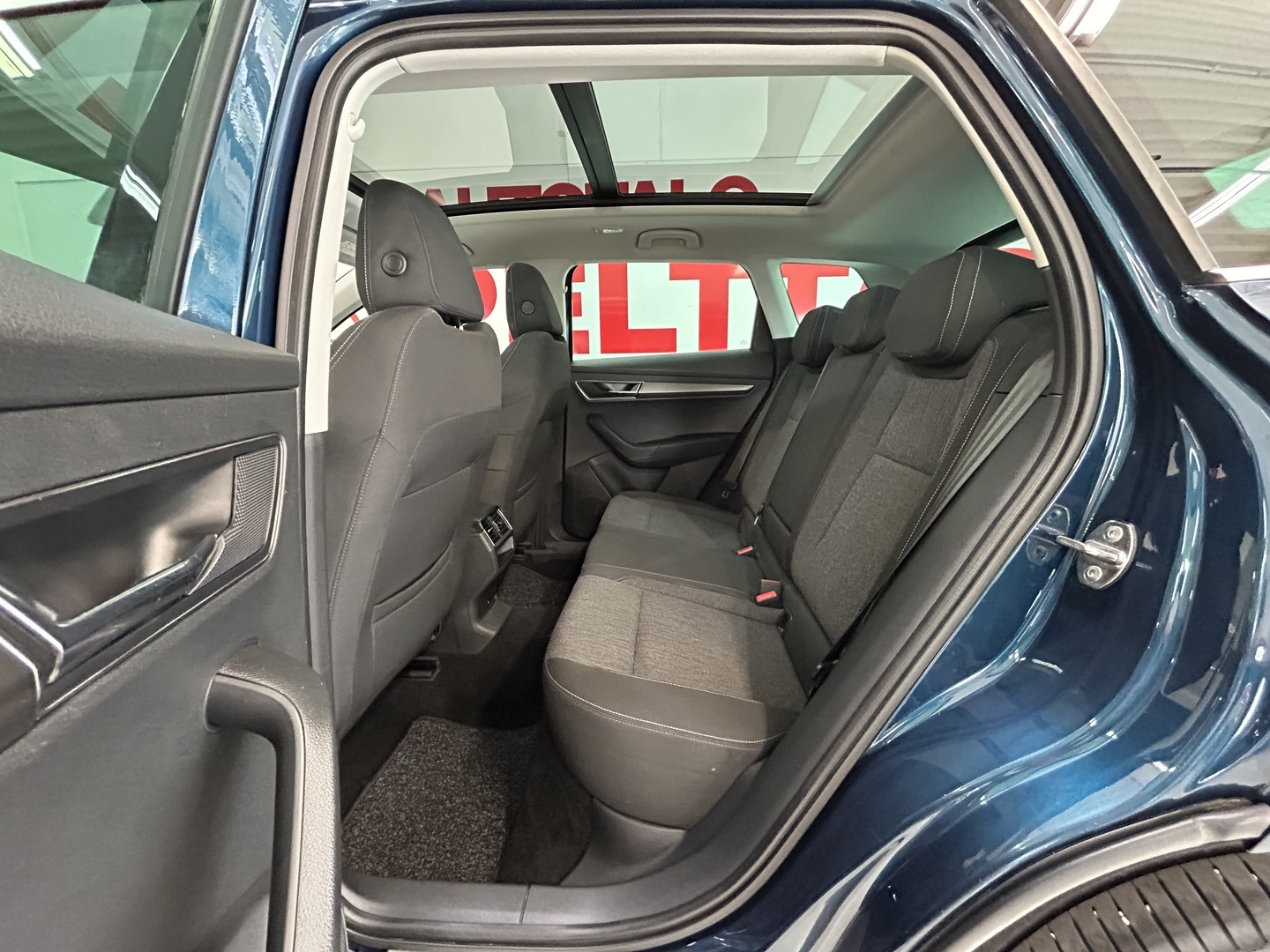 SKODA Karoq 11