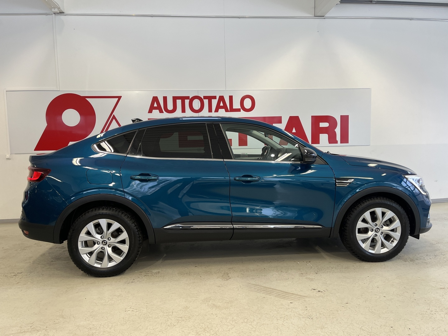 RENAULT Arkana 5
