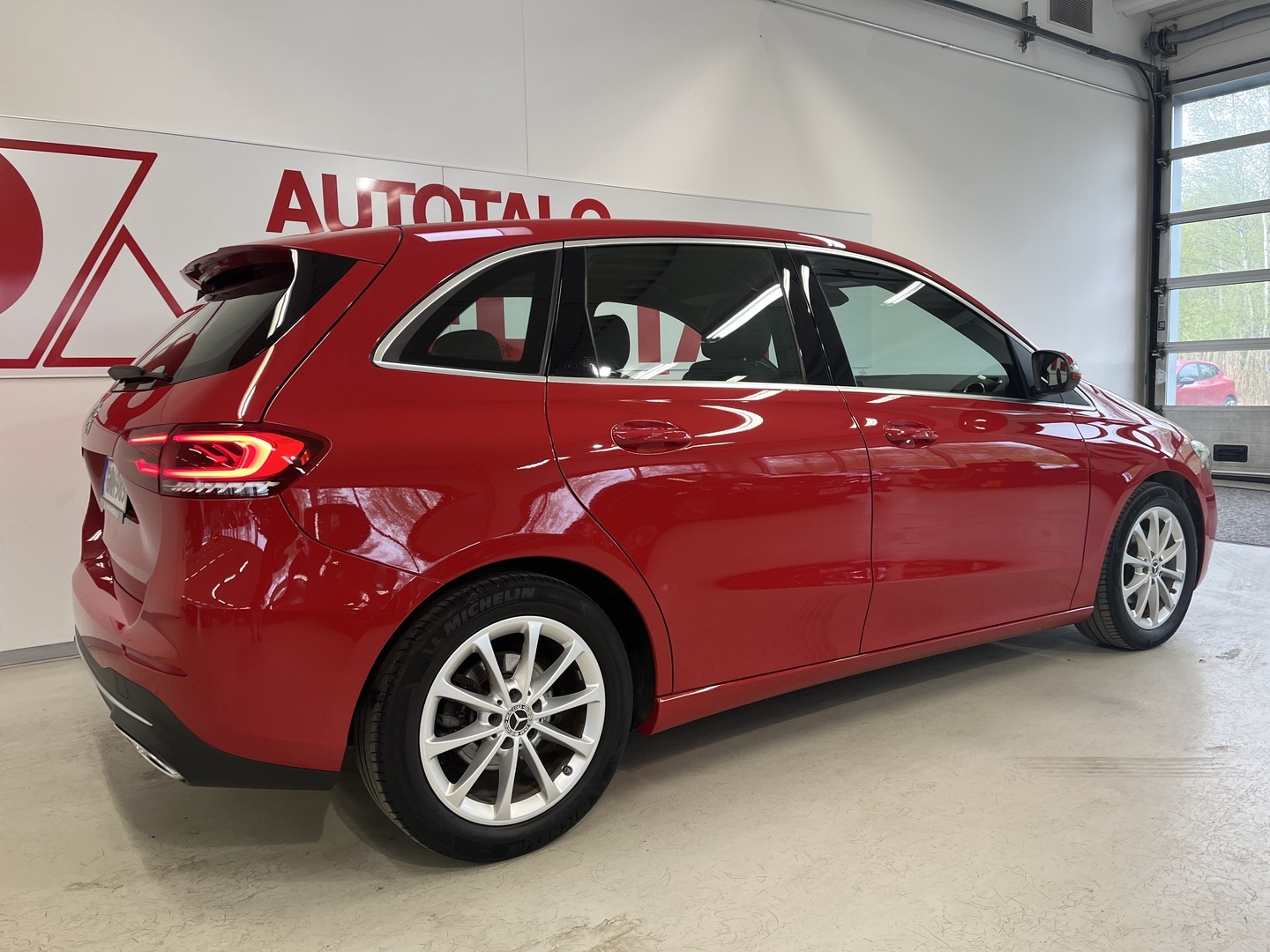 MERCEDES-BENZ B 4