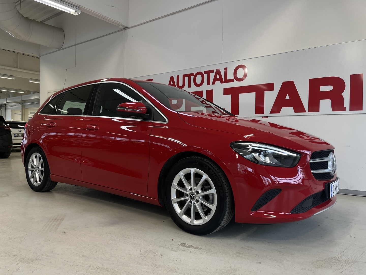 MERCEDES-BENZ B 6