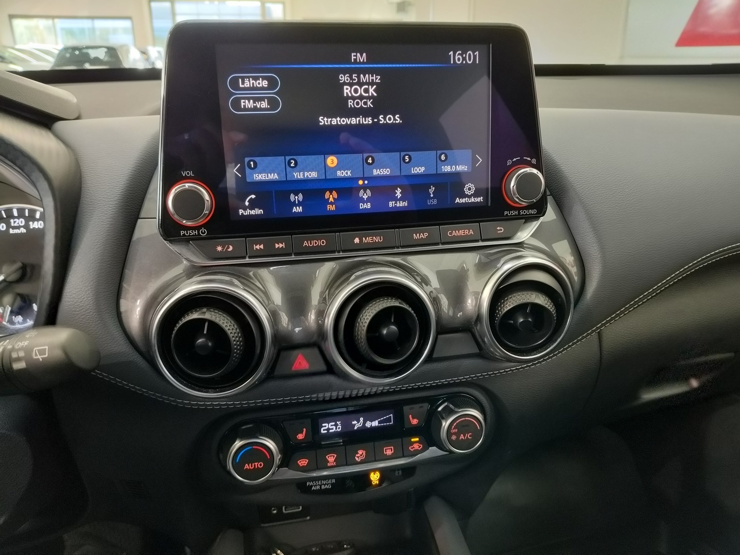 NISSAN Juke 13