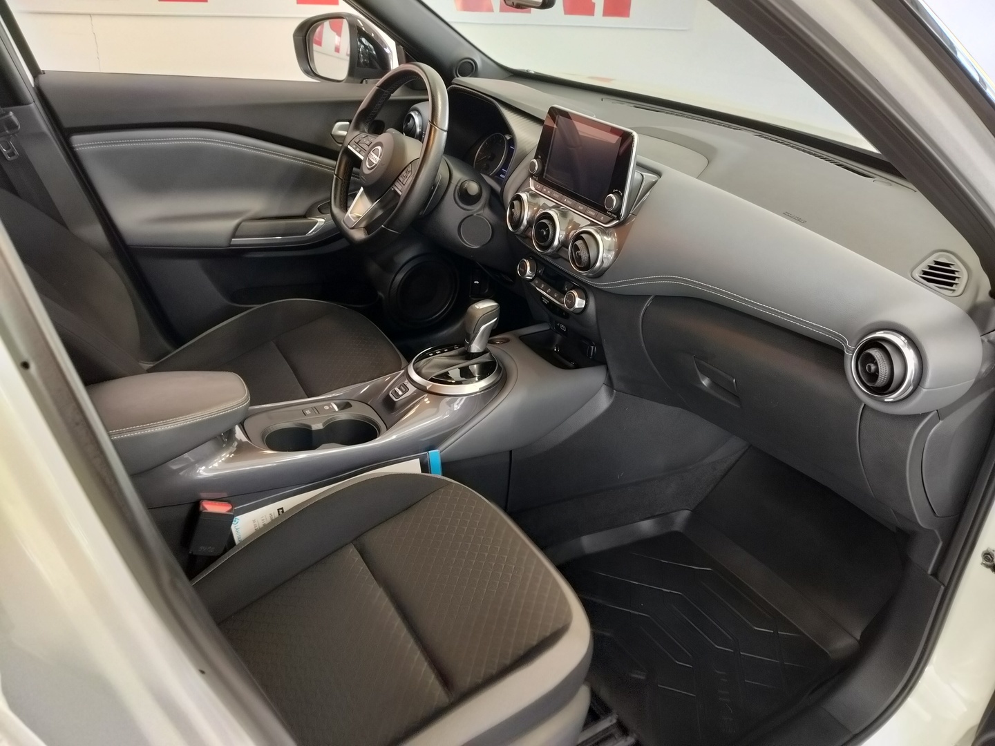 NISSAN Juke 19