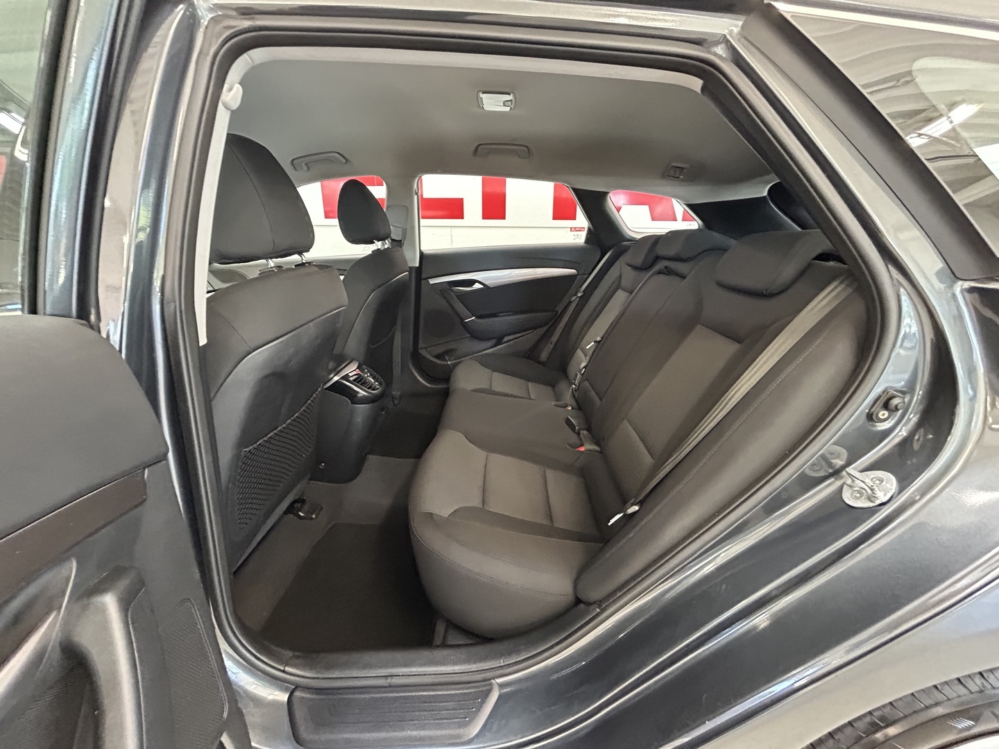 HYUNDAI i40 Wagon 10