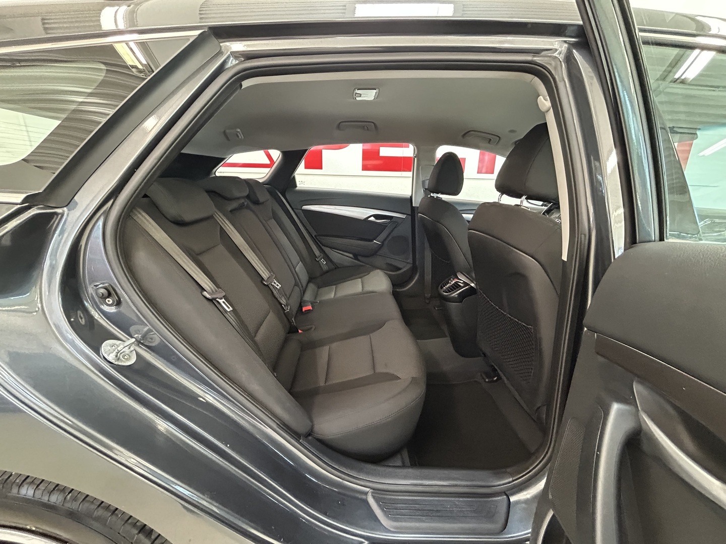 HYUNDAI i40 Wagon 13