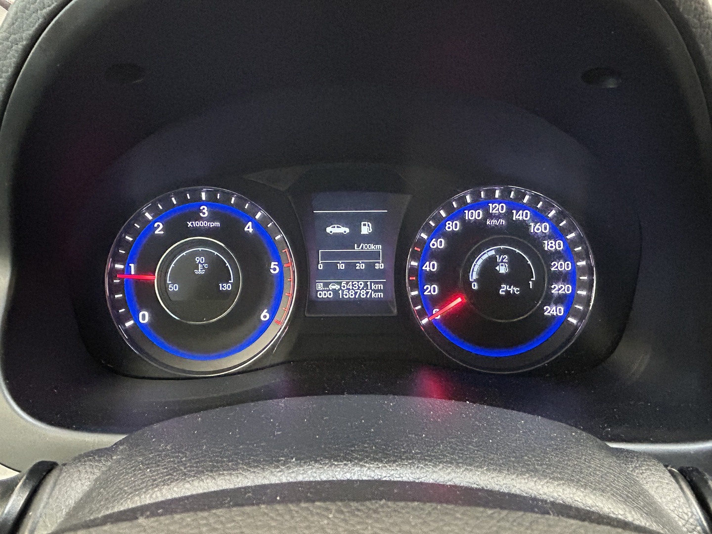 HYUNDAI i40 Wagon 14
