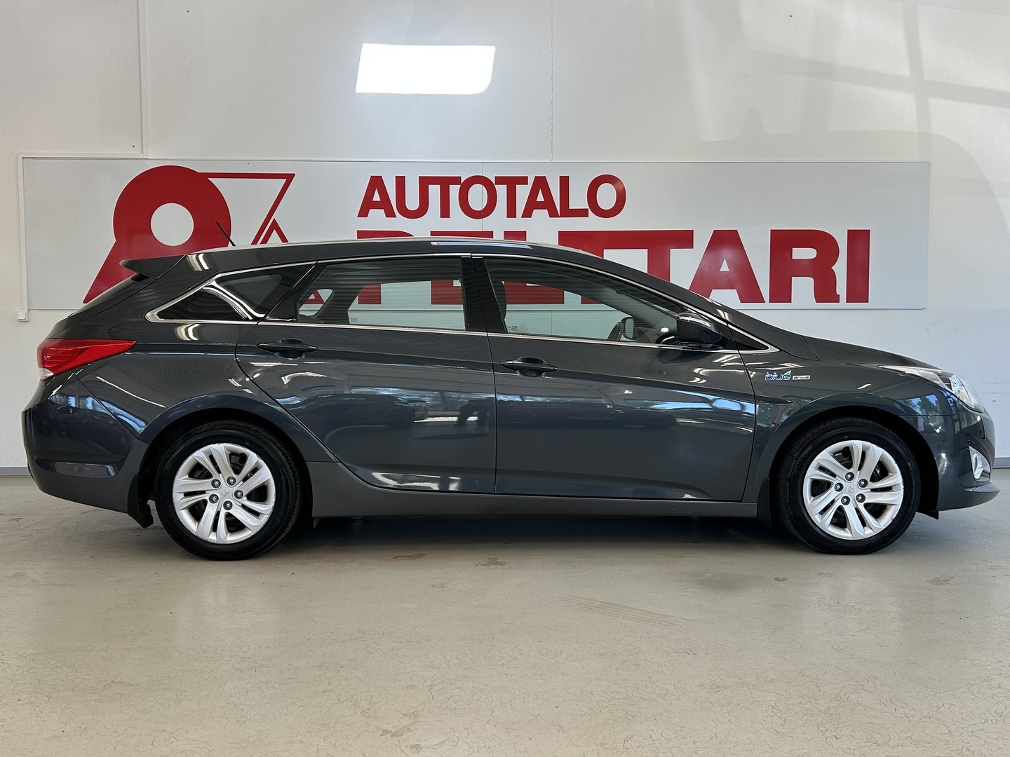 HYUNDAI i40 Wagon 6
