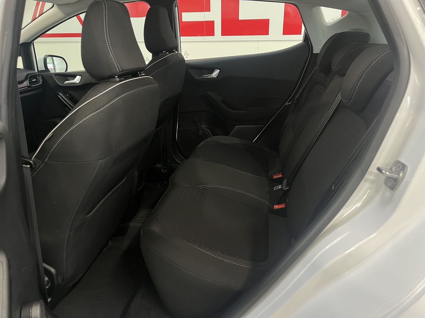 FORD Fiesta 16
