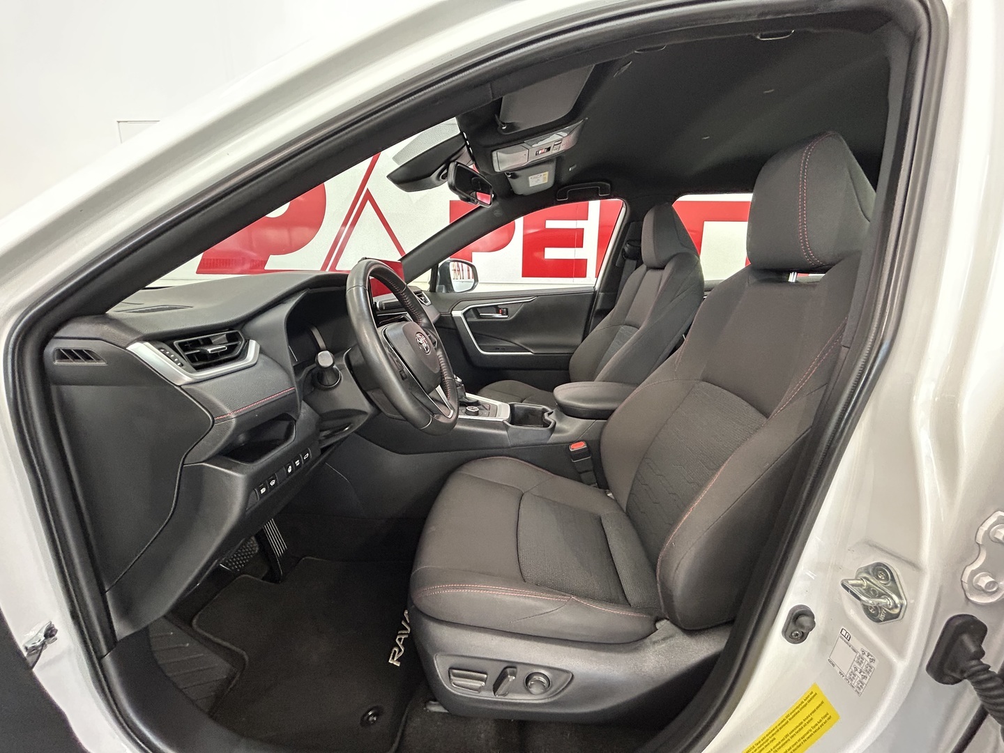 TOYOTA RAV4 Plug-in 10