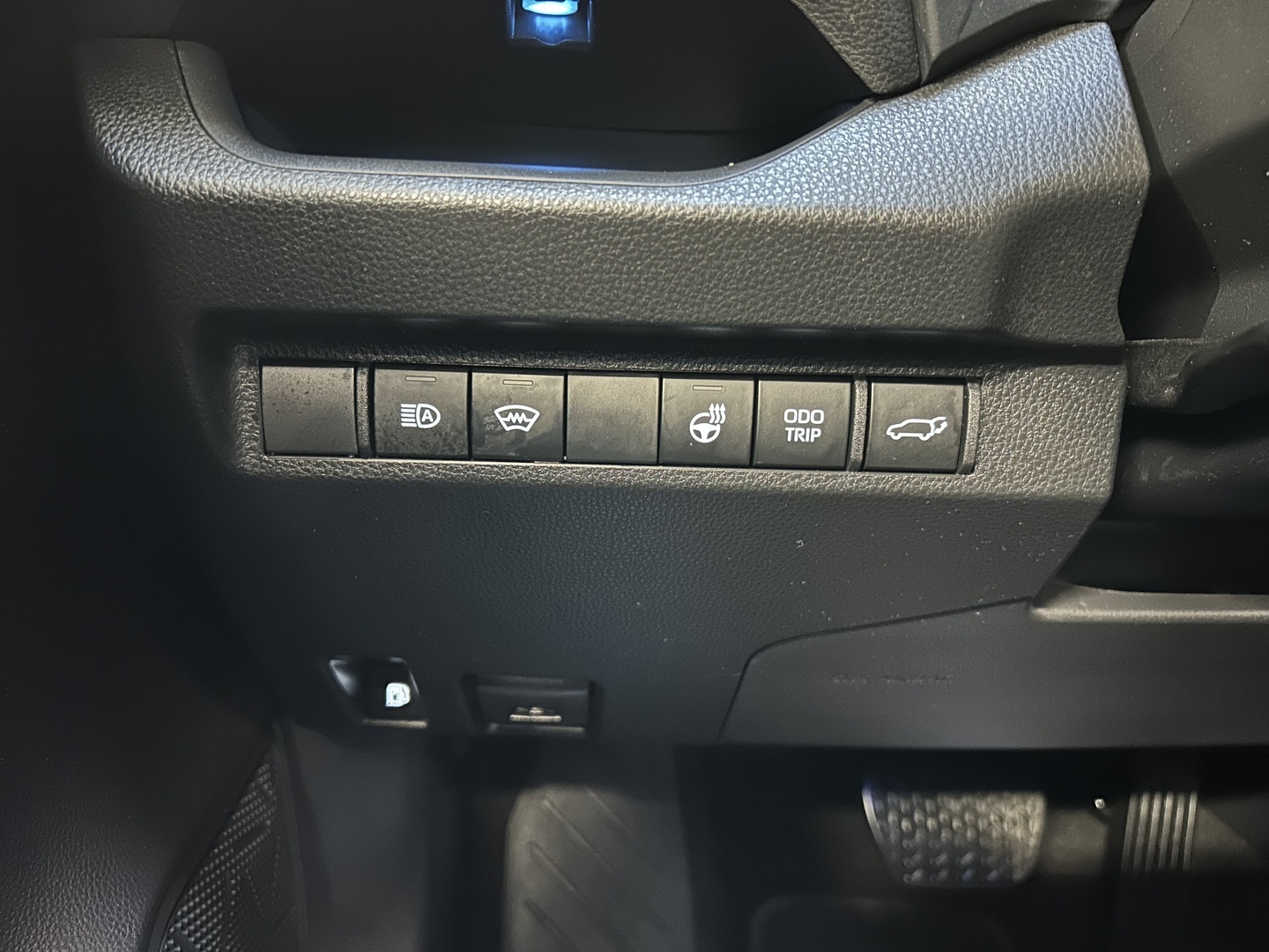 TOYOTA RAV4 Plug-in 23