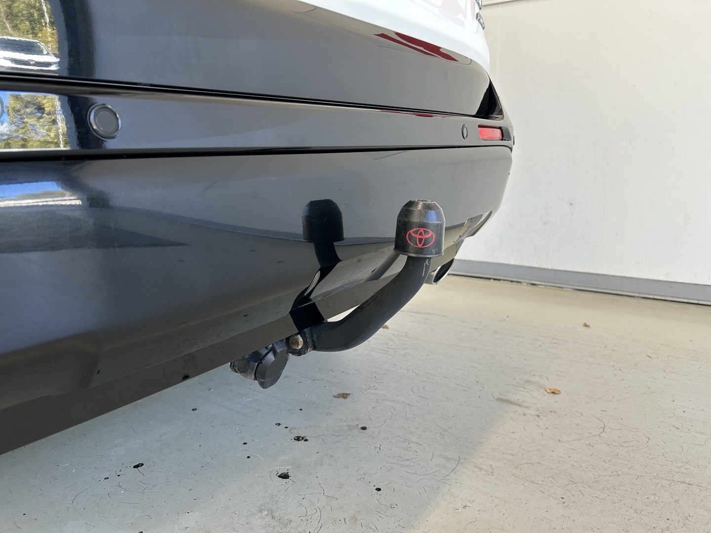 TOYOTA RAV4 Plug-in 9
