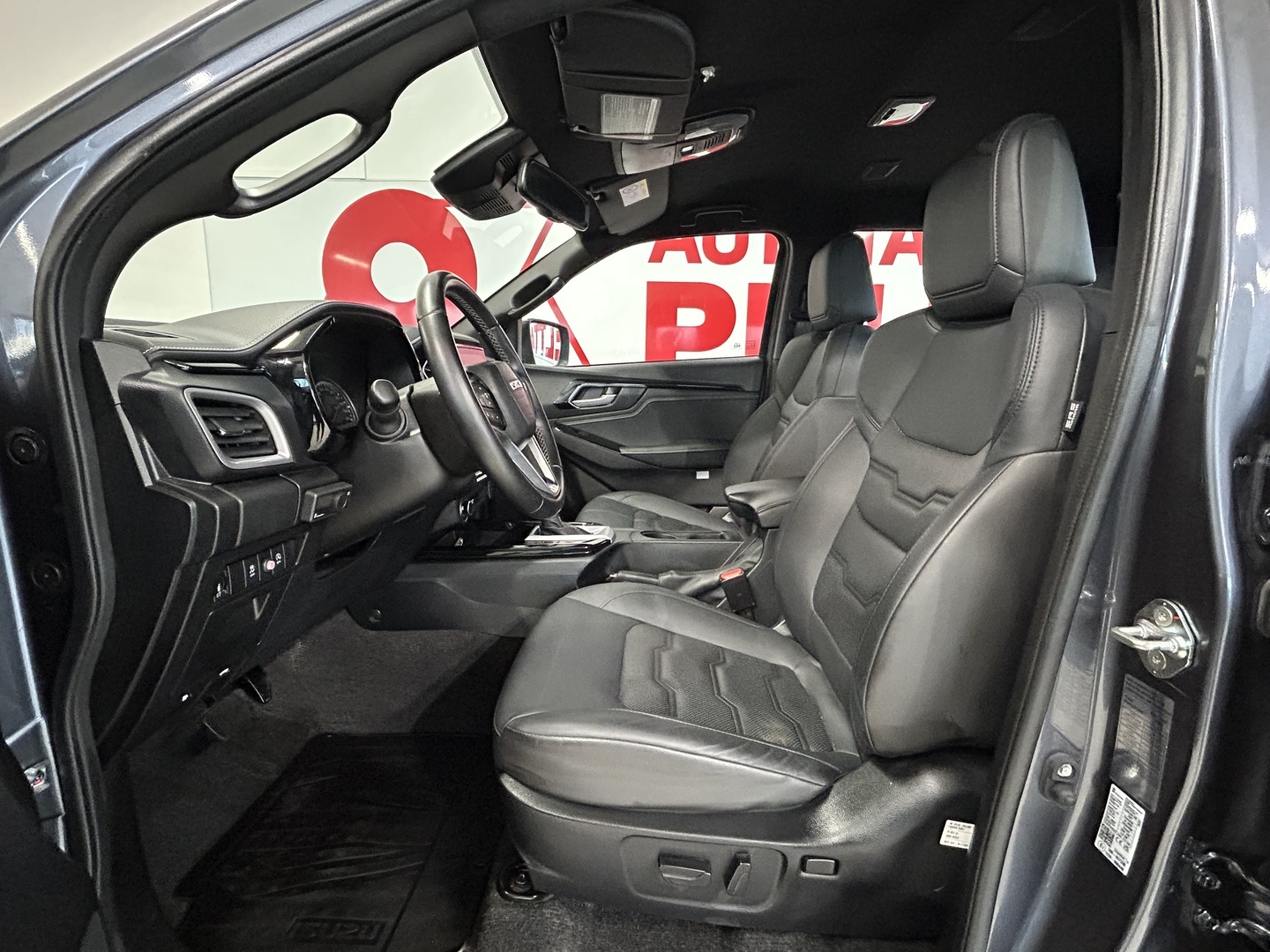 ISUZU D-Max 10