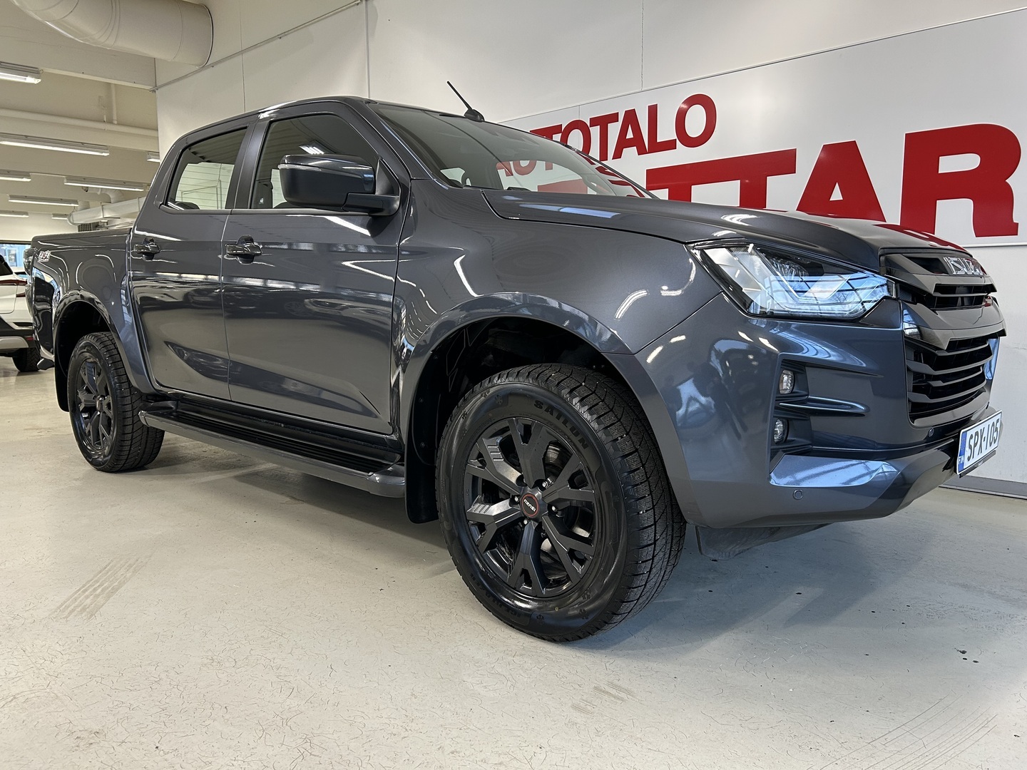 ISUZU D-Max 8