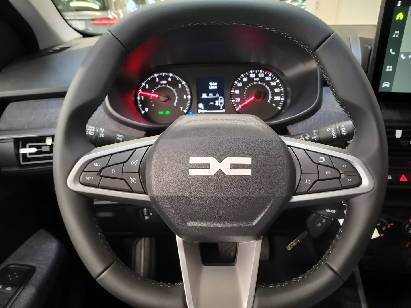 DACIA SANDERO 10