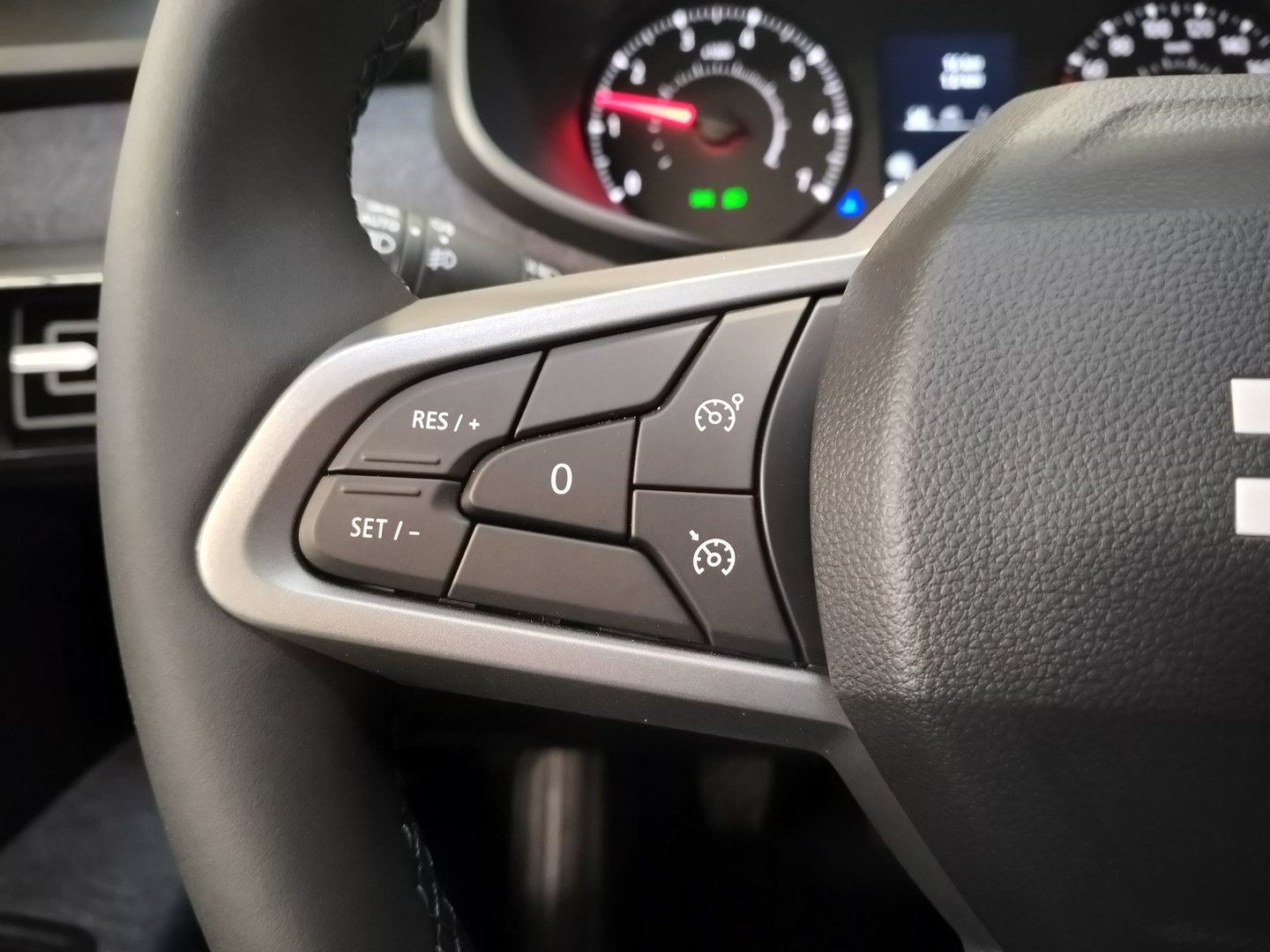 DACIA SANDERO 11