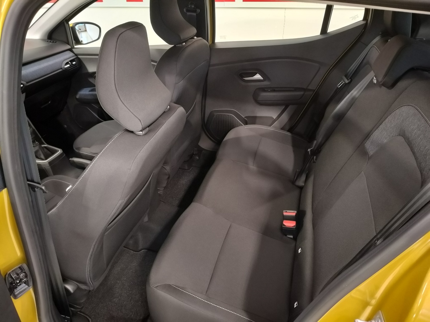 DACIA SANDERO 16