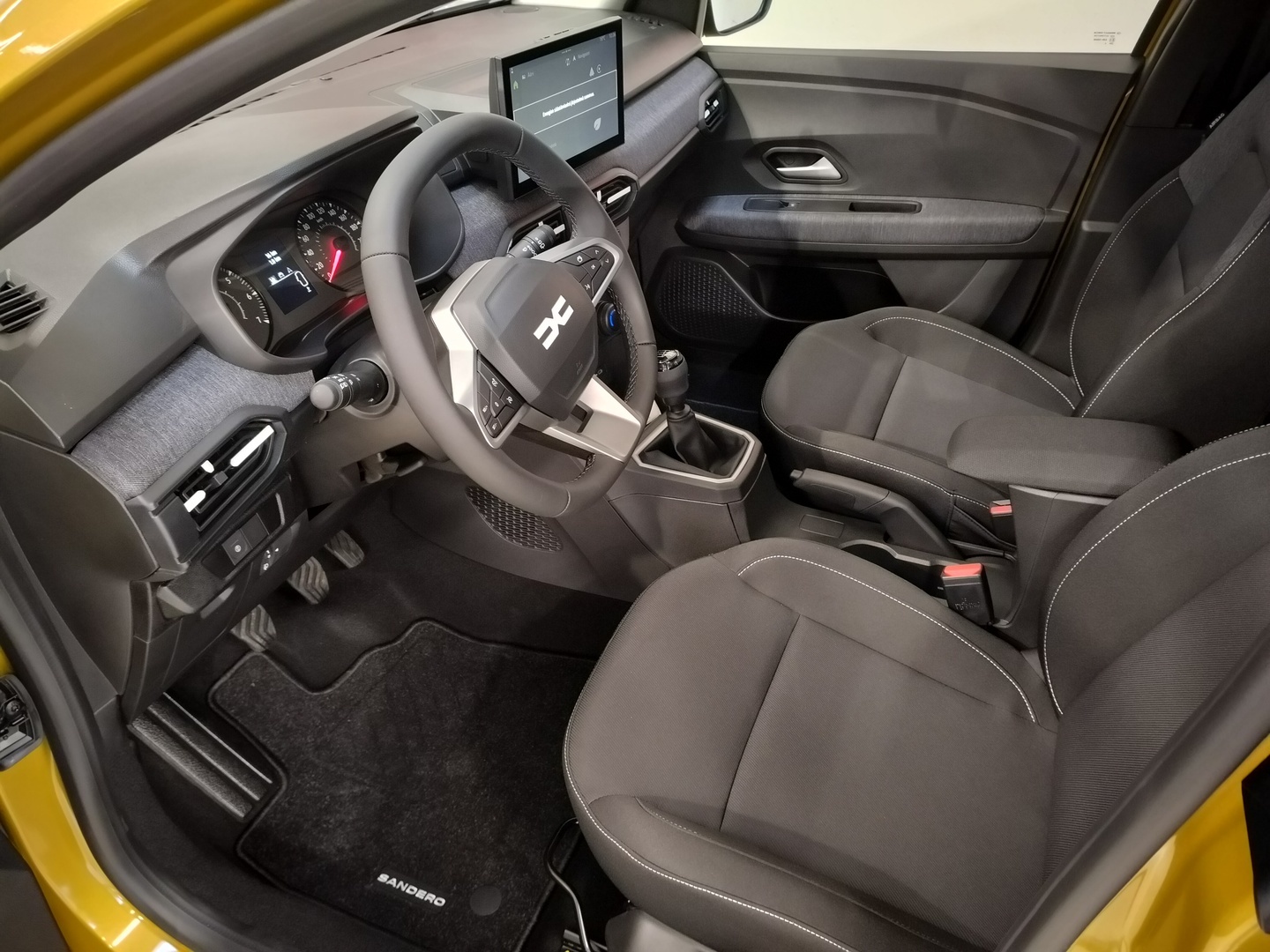 DACIA SANDERO 8