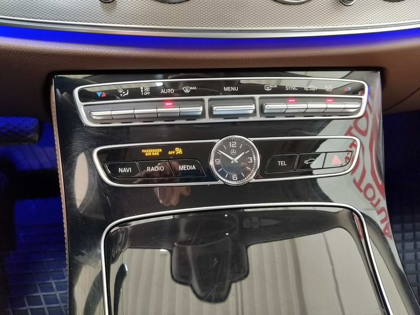 MERCEDES-BENZ E 23