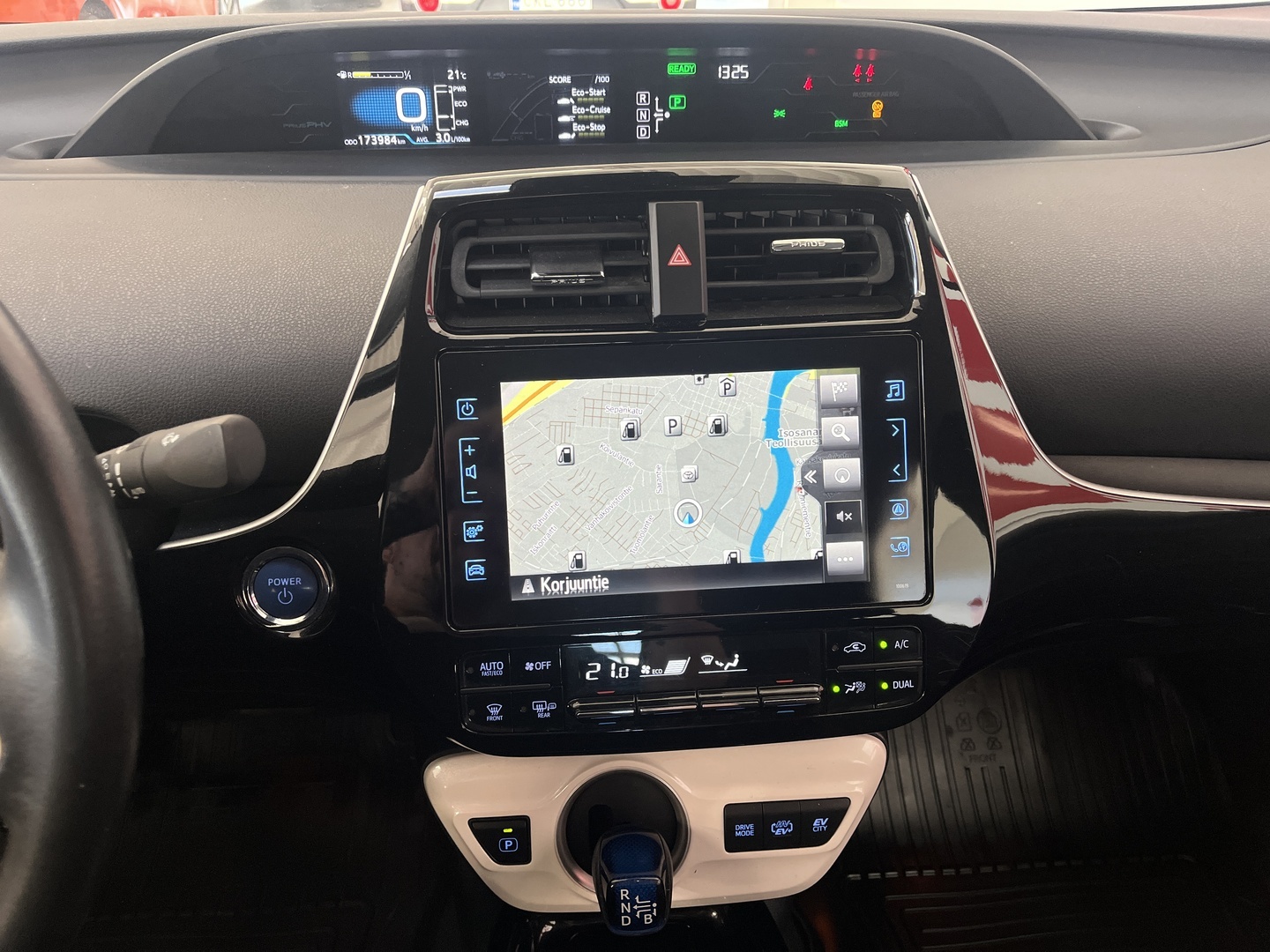 TOYOTA PRIUS 13