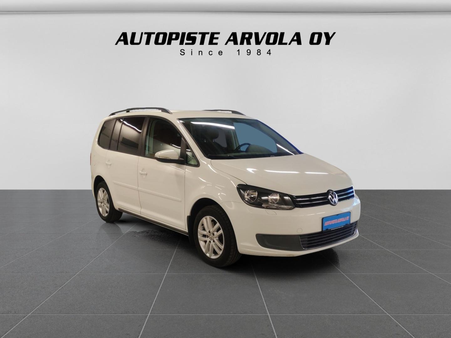 VOLKSWAGEN Touran 2014