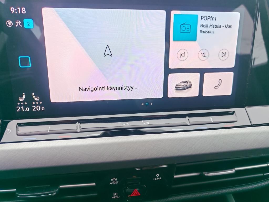 VOLKSWAGEN Golf 2023