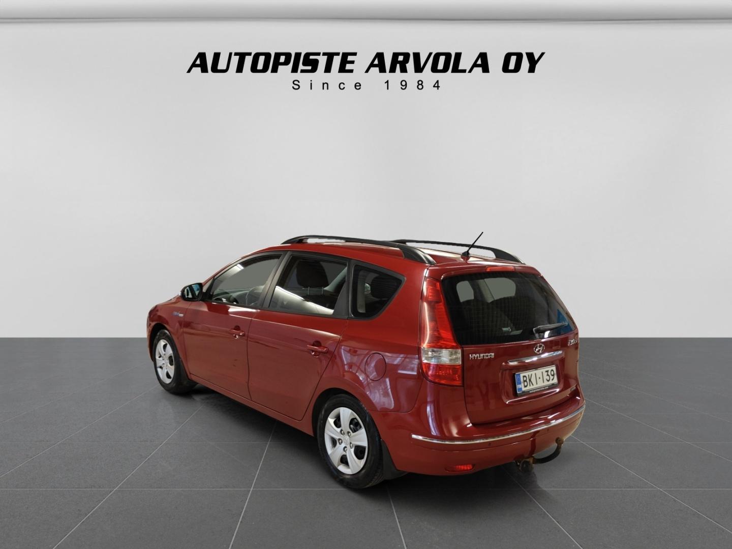 HYUNDAI i30 2010