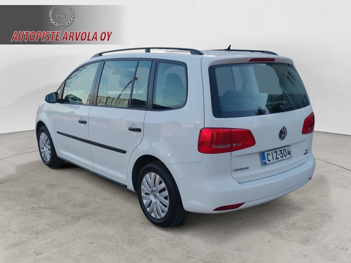 VOLKSWAGEN Touran 2014