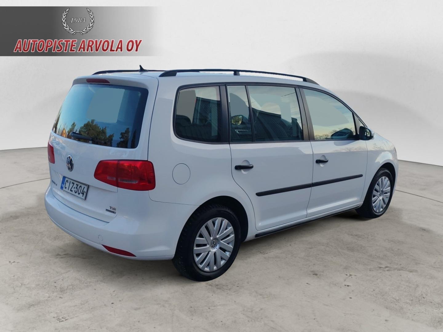 VOLKSWAGEN Touran 2014