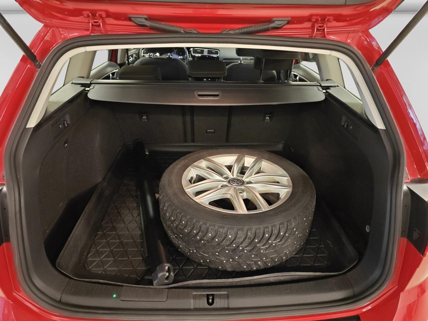 VOLKSWAGEN Golf 2019