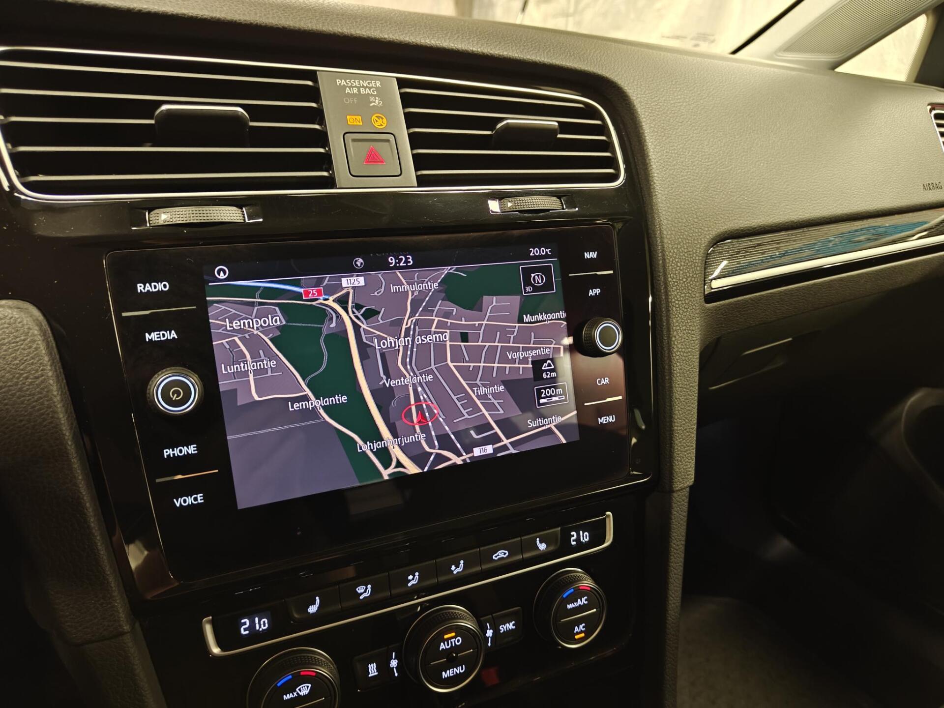 VOLKSWAGEN Golf 2019