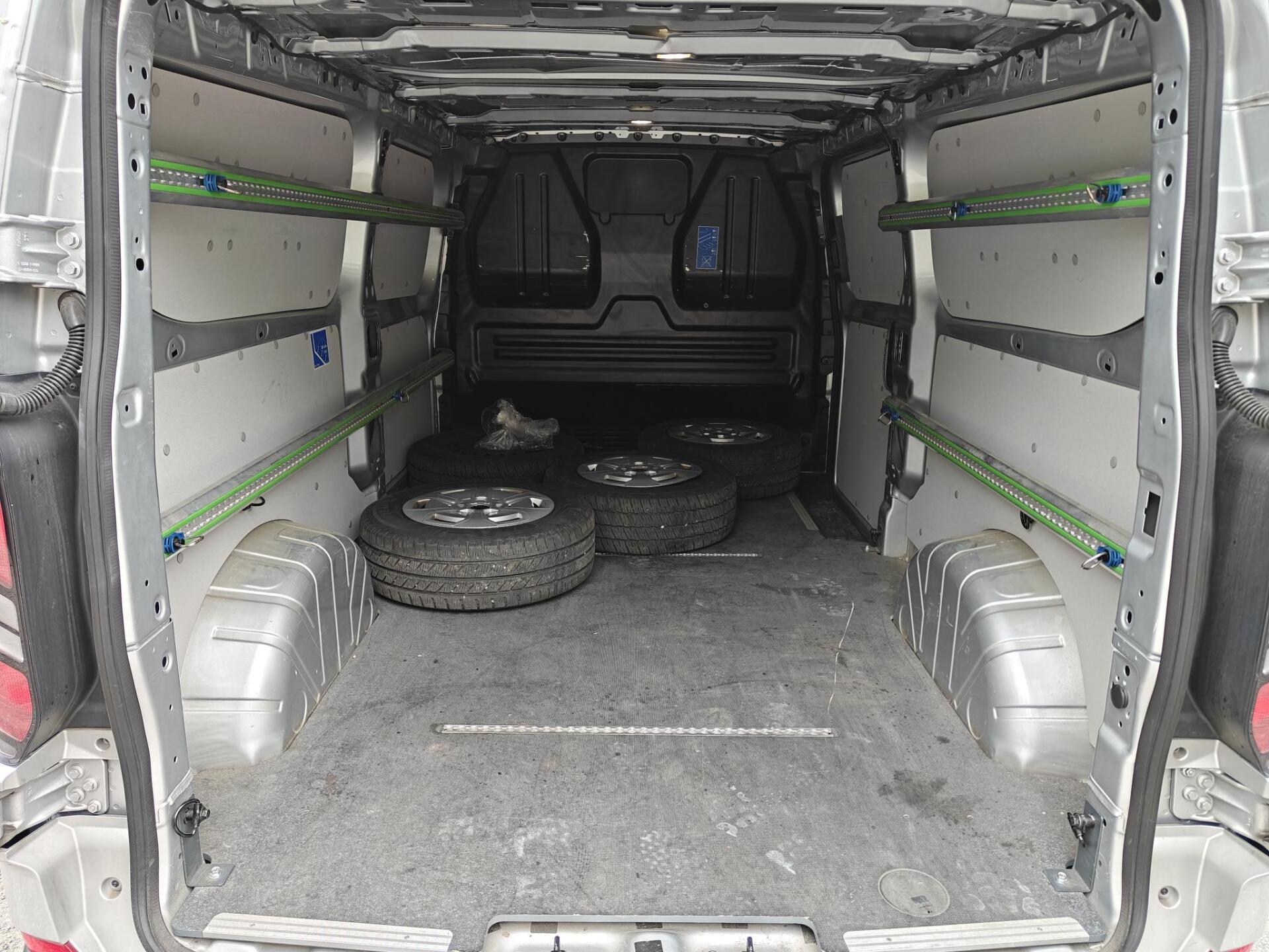 FORD Transit Custom 2025