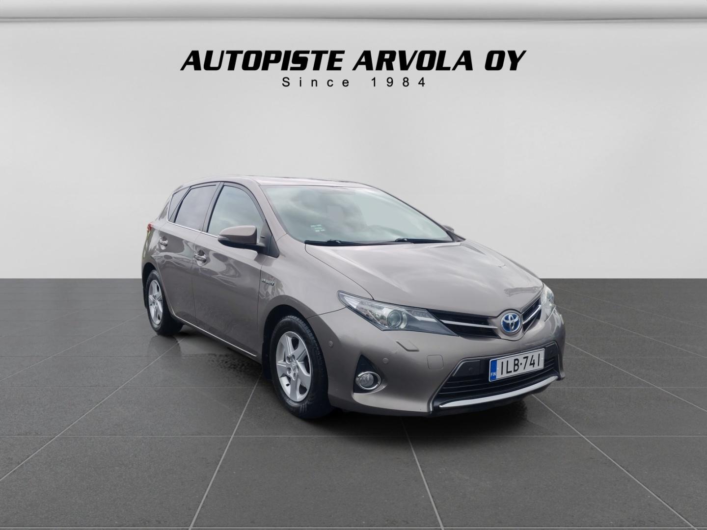 TOYOTA Auris 2013