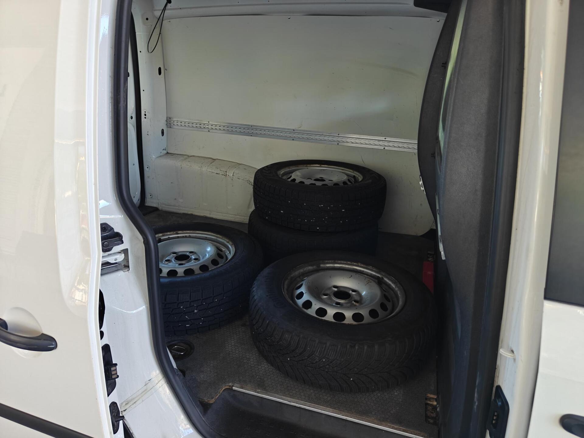 VOLKSWAGEN Caddy 2016