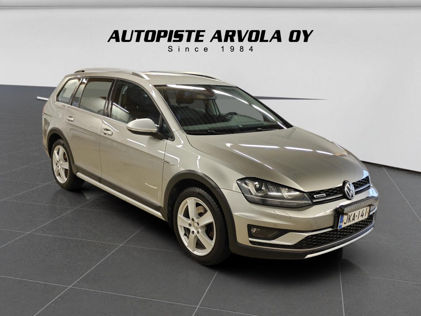 VOLKSWAGEN Golf 2016