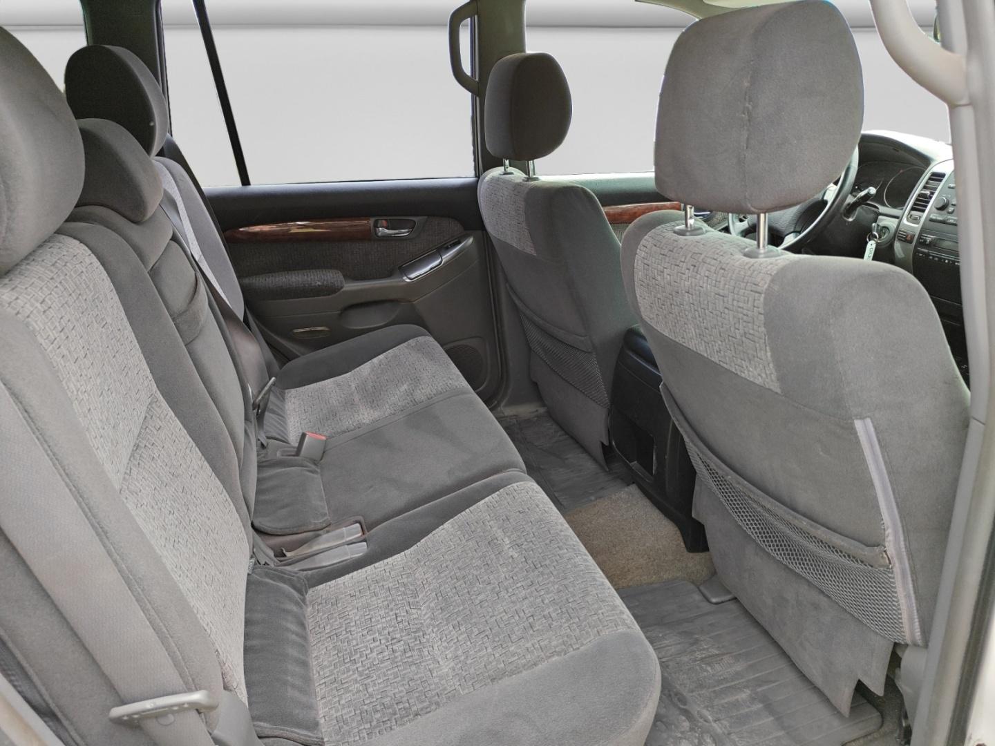 TOYOTA Land Cruiser 2004